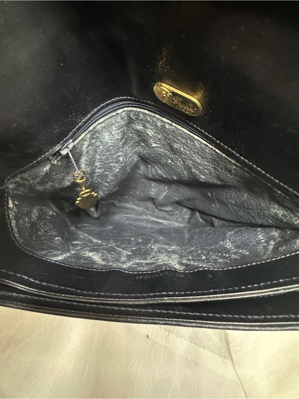 Gucci Gray/Navy/ Black-Midnight Blue Monogram Crossbody w zipper pull - Picture 8 of 17